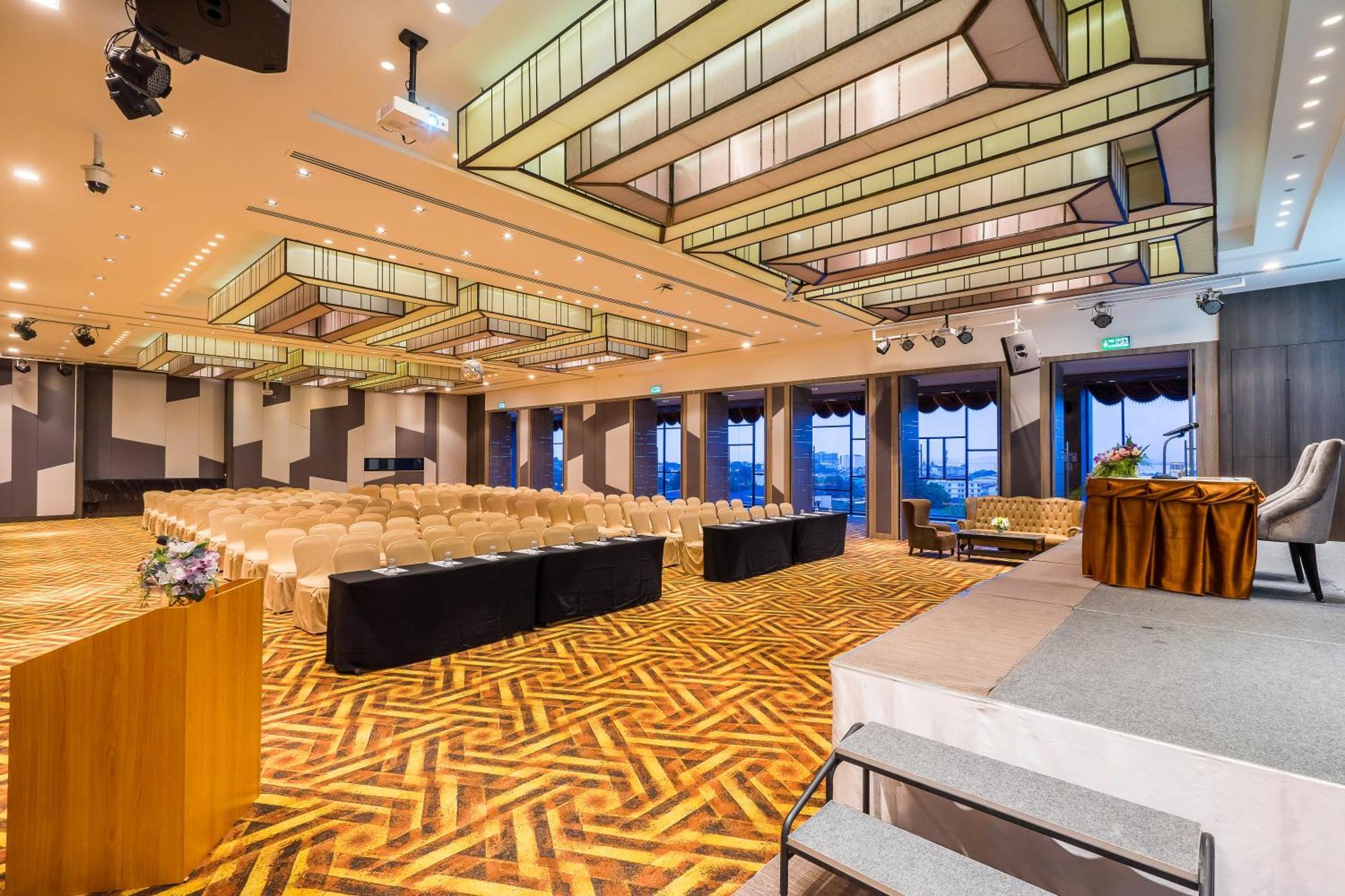 The Siamese Hotel Pattaya By Pcl Exterior photo